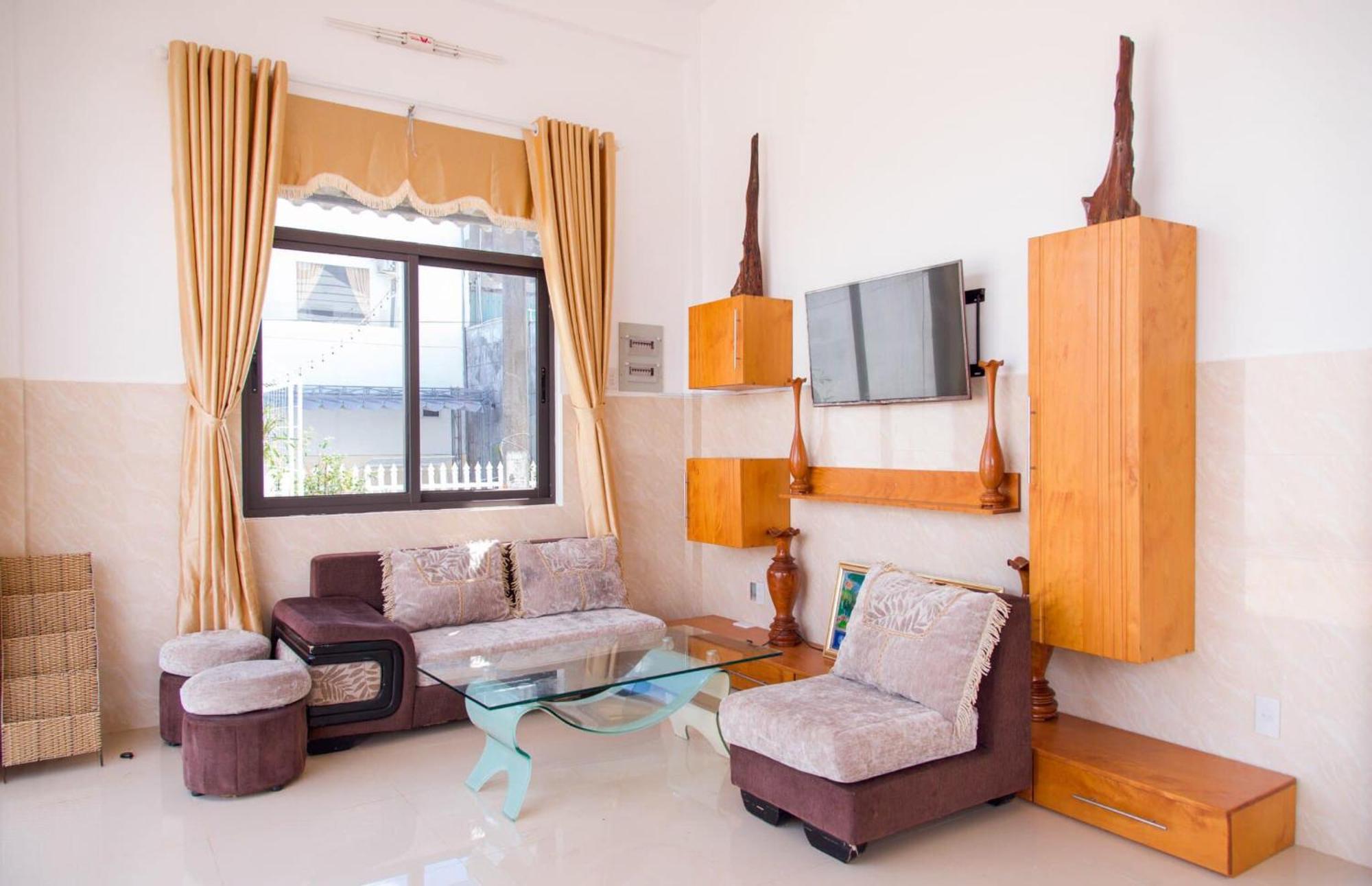 Thu Hien Hotel Pleiku - By Bay Luxury Plei Holang Exterior foto