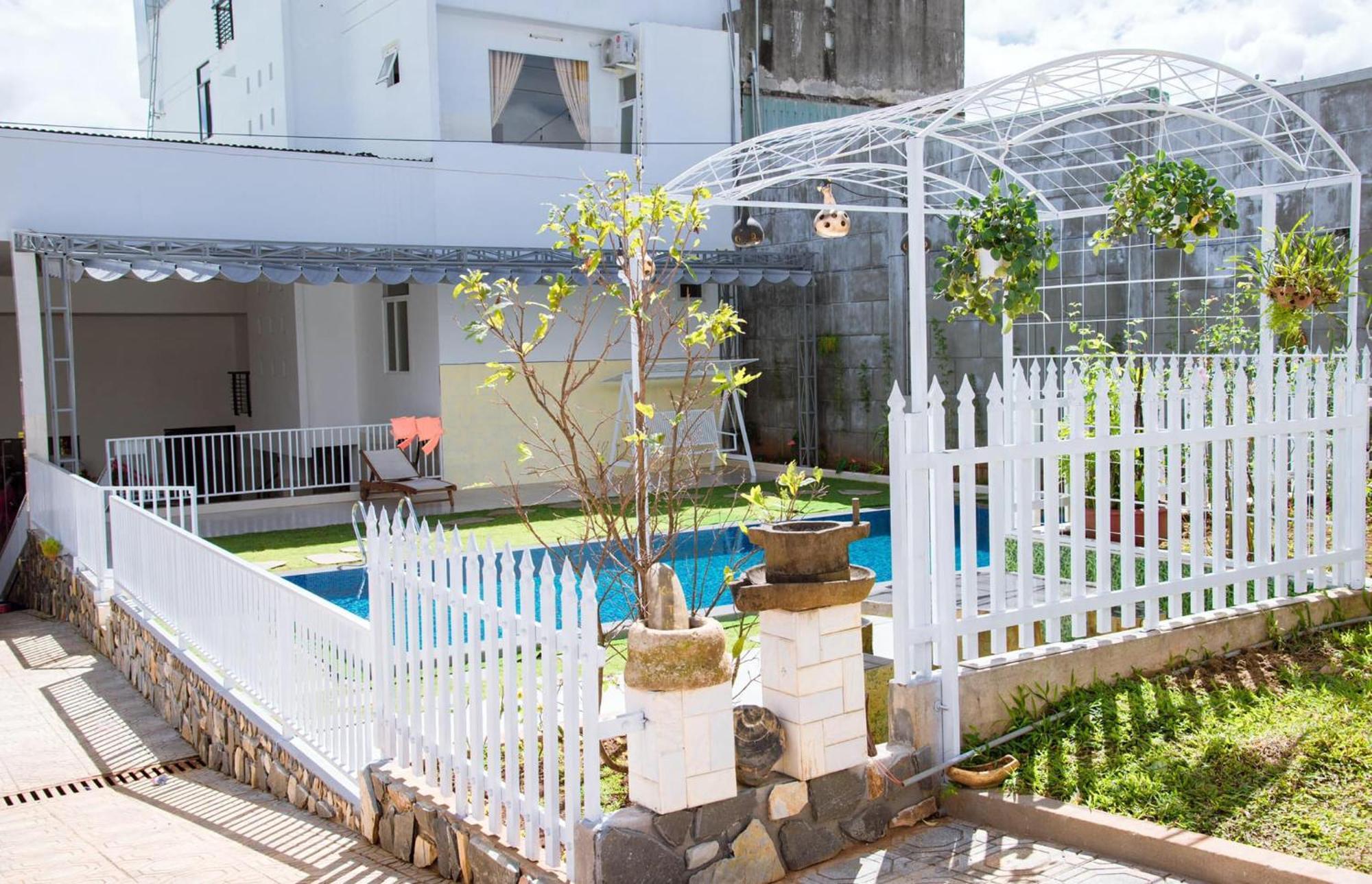 Thu Hien Hotel Pleiku - By Bay Luxury Plei Holang Exterior foto